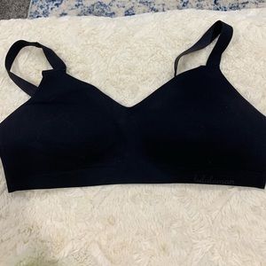 Lululemon 38C Like new